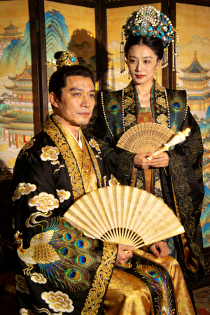 国产历史剧《大明风华》精美剧照，古装服饰华丽